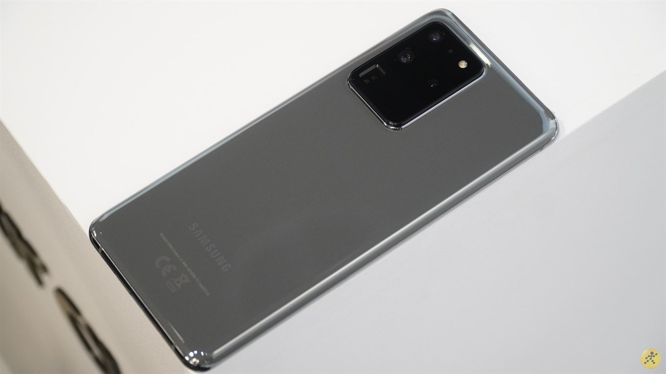Design of Galaxy S20 UItra Design of Galaxy S20 UItra