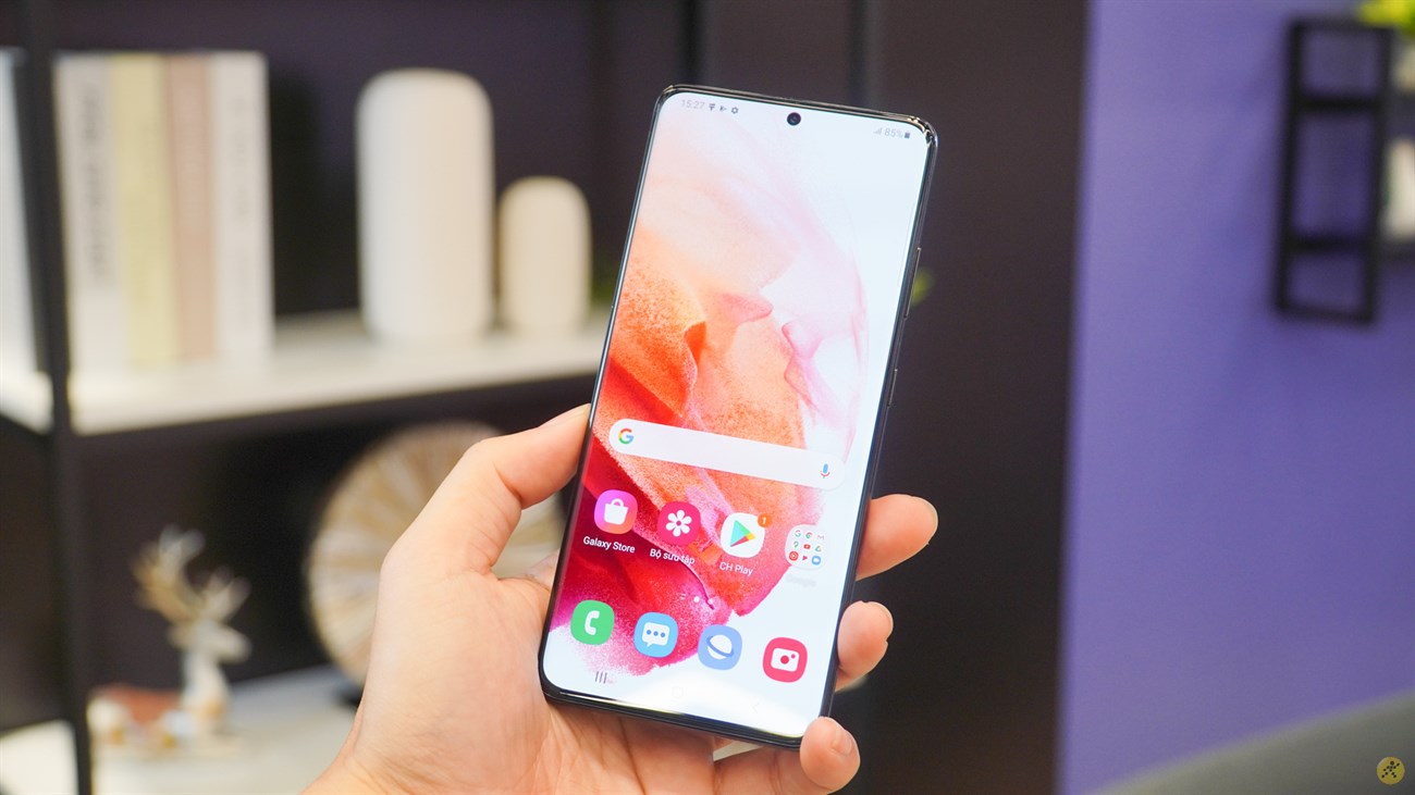 You can use the high resolution and 120 Hz refresh rate on the Galaxy S21 Ultra 5G You can use the high resolution and 120 Hz refresh rate on the Galaxy S21 Ultra 5G