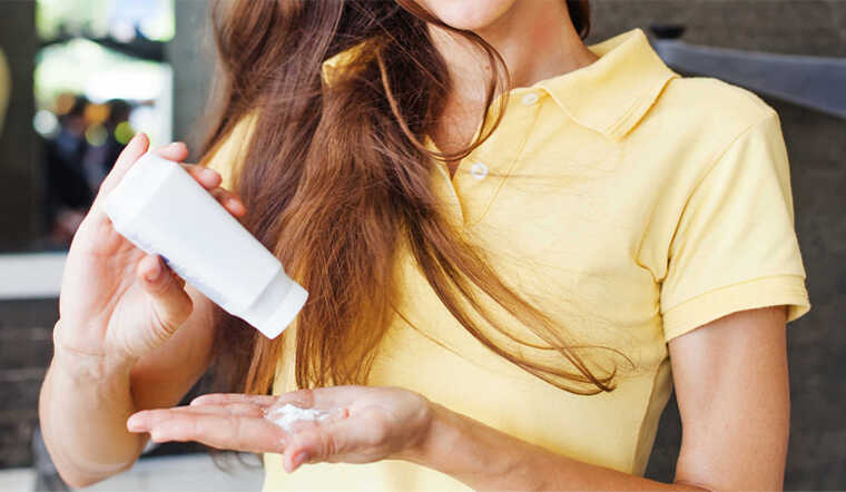Tất tần tật về dầu gội khô? Giải pháp "cứu cánh" tạm thời dành cho mái tóc
