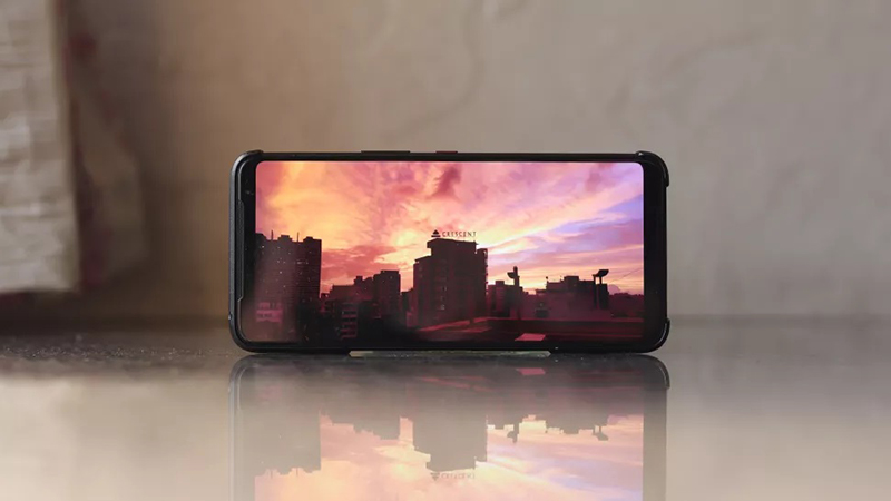 ROG Phone 4 có màn hình lớn và sắc nét