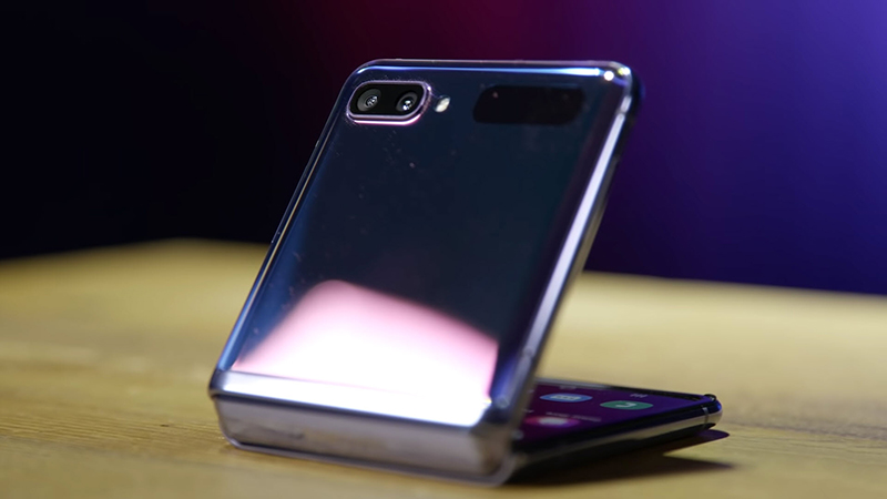 Galaxy Z Flip 3 có giá bán tương tự đàn anh Galaxy Z Flip 3 có giá bán tương tự đàn anh