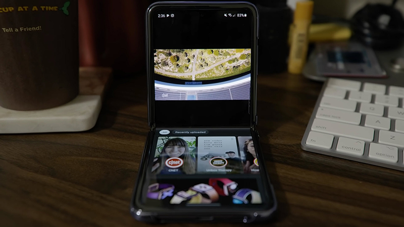 Galaxy Z Flip 3 có viên pin 4.500 mAh và sạc nhanh 25 W Galaxy Z Flip 3 có viên pin 4.500 mAh và sạc nhanh 25 W