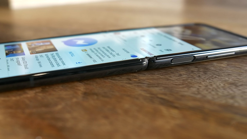 Galaxy Z Flip 3 có tần số quét màn hình cho trải nghiệm vuốt chạm mượt mà Galaxy Z Flip 3 có tần số quét màn hình cho trải nghiệm vuốt chạm mượt mà