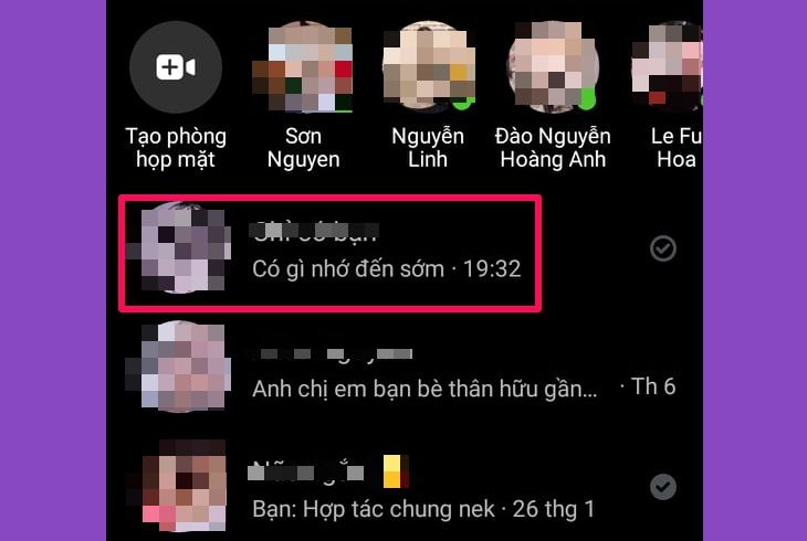 Cập nhật ngay biểu tượng cảm xúc Messenger khi chat trên điện thoại > Nhấn vào nội dung tin nhắn trong cuộc trò chuyện