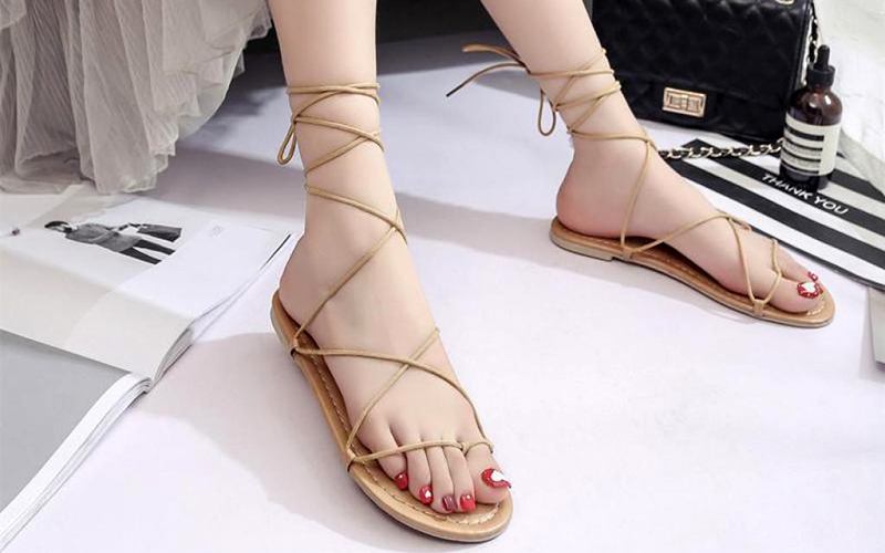 Top 10 best women’s sandals today, loved by women