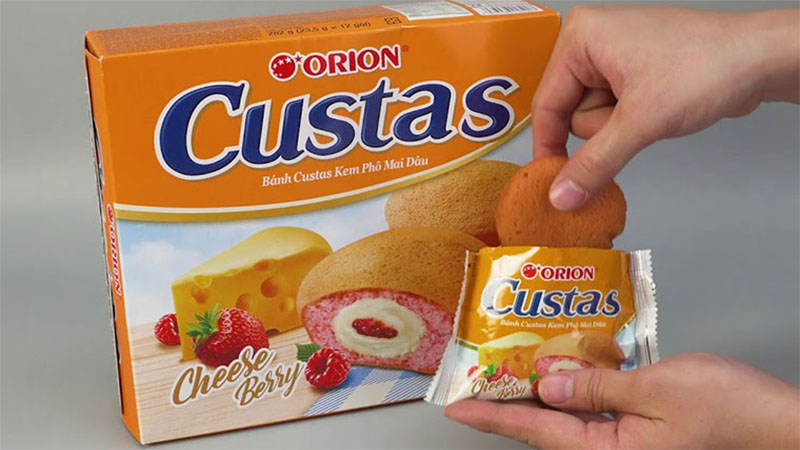 Bánh custas phô mai kem dâu