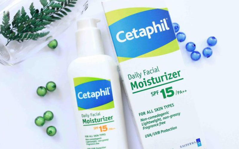 Cetaphil Daily Facial Moisturizer SPF15