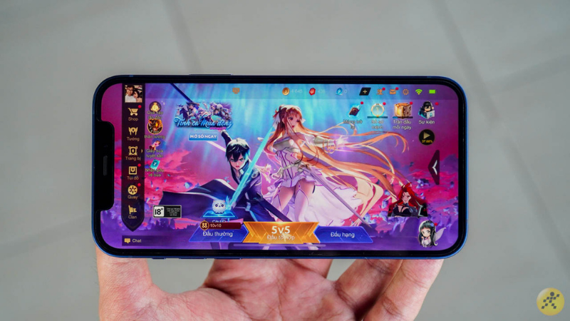 iPhone 12 sở hữu con chip Apple A14 Bionic cực kỳ mạnh mẽ.