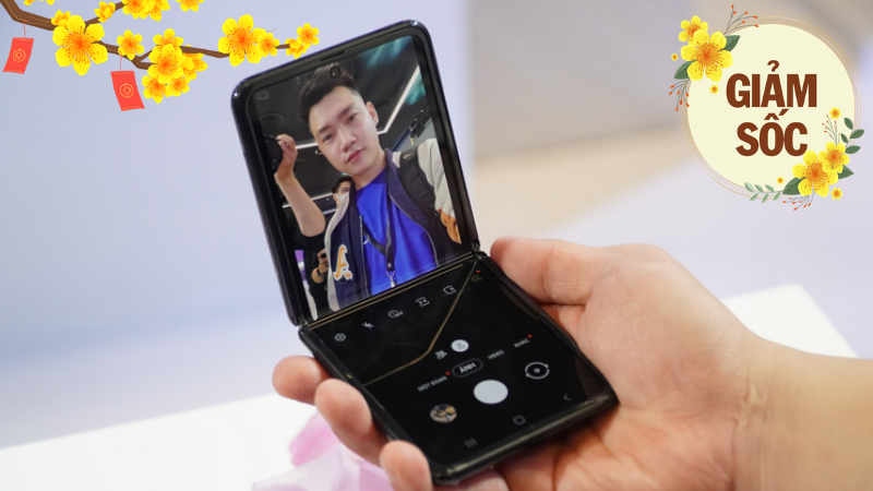 Galaxy Z Flip, Z Fold2 giảm giá siêu khủng trong 3 mùng Tết Galaxy Z Flip, Z Fold2 giảm giá siêu khủng trong 3 mùng Tết