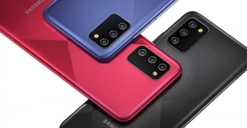 Mình cảm thấy khá ấn tượng với màu đỏ của Galaxy M02s. (Nguồn:VnMedia).