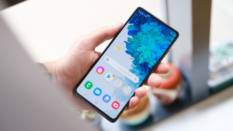 Xuất hiện rò rỉ về Galaxy S21 FE: Chạy chip Snapdragon 870, màn hình 6.5 inch FHD+, hỗ trợ tần số quét lên tới 120 Hz,… Xuất hiện rò rỉ về Galaxy S21 FE: Chạy chip Snapdragon 870, được cấp chứng nhận BIS, ngày ra mắt không còn xa nữa rồi!