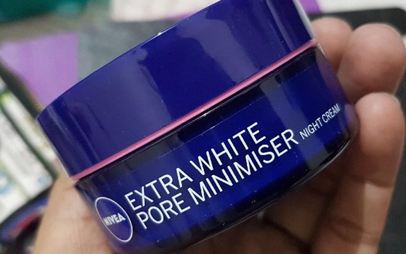 Kem dưỡng da ban đêm Nivea Extra White Pore Minimiser Night Cream
