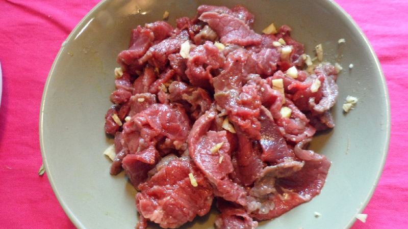 Cách làm món canh lá giang thịt bò