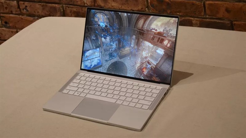 Razer Book 13 (2020) mang lại hiệu suất mạnh mẽ. Razer Book 13 (2020) mang lại hiệu suất mạnh mẽ.