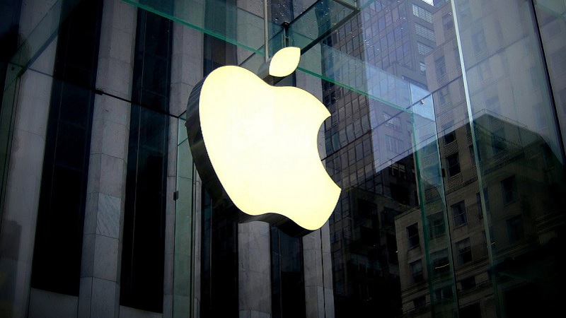 Apple Apple