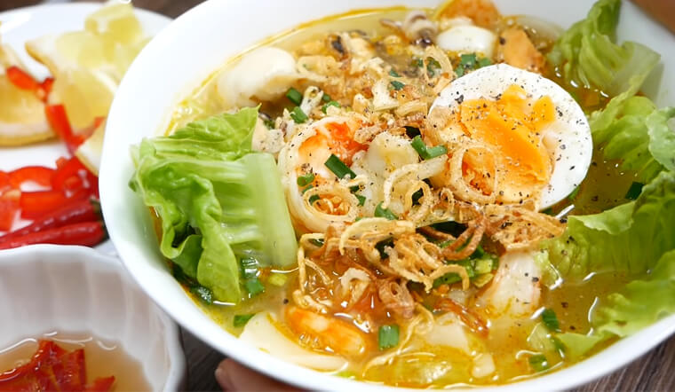 Học cách làm bánh canh cua từ bánh phồng tôm thơm ngon tại nhà