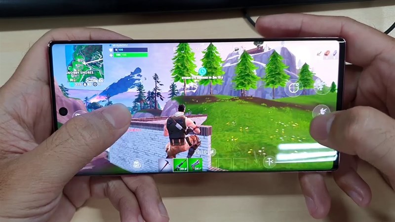 Để kiểm chứng rõ hơn, mình đã thử test game trên 'em nó'. Để kiểm chứng rõ hơn, mình đã thử test game trên 'em nó'.