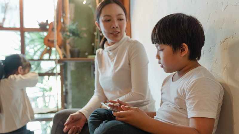 Các nội dung lệch quy chuẩn đang xuất hiện tràn lan trên mạng xã hội và có thể gây ảnh hưởng đến trẻ em Các nội dung lệch quy chuẩn đang xuất hiện tràn lan trên mạng xã hội và có thể gây ảnh hưởng đến trẻ em