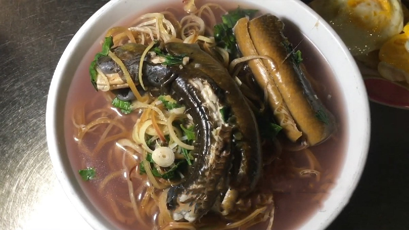 Canh chua lươn