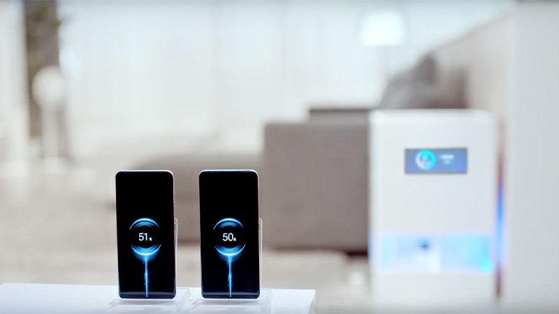 Xiaomi tuyên bố rằng có thể sạc cùng một lúc ở mức 5W và trong bán kính vài mét