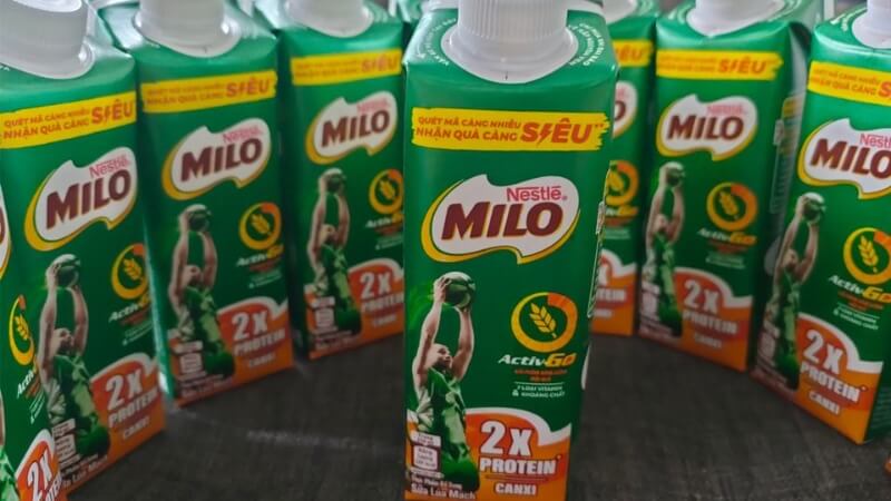 Sữa Milo uống liền dạng hộp giấy pha sẵn