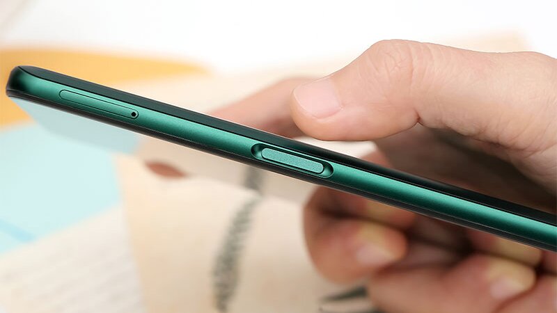 TOP 5 smartphone có thiết kế mỏng nhẹ, mặt lưng nhám bám tay, với giá bán chưa tới 9 triệu đồng mà bạn có thể lựa chọn