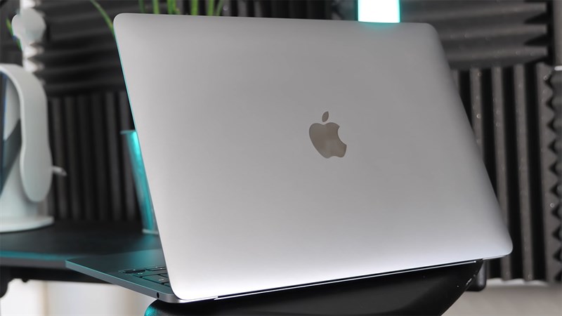 Con chip M1 đã quá khủng thì hiện tại nên mua Macbook M1 2020 hay chờ mua Macbook M1 Pro, M1 Max luôn cho chất?