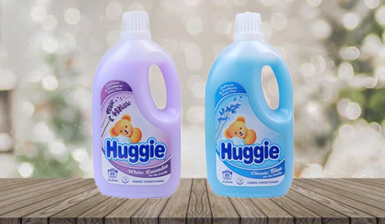Giữ quần áo bé thơm tho, mềm mại với nước xả vải Huggie