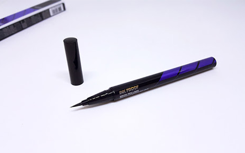 Kẻ mắt nước The Face Shop Ink Proof Brush Pen Liner