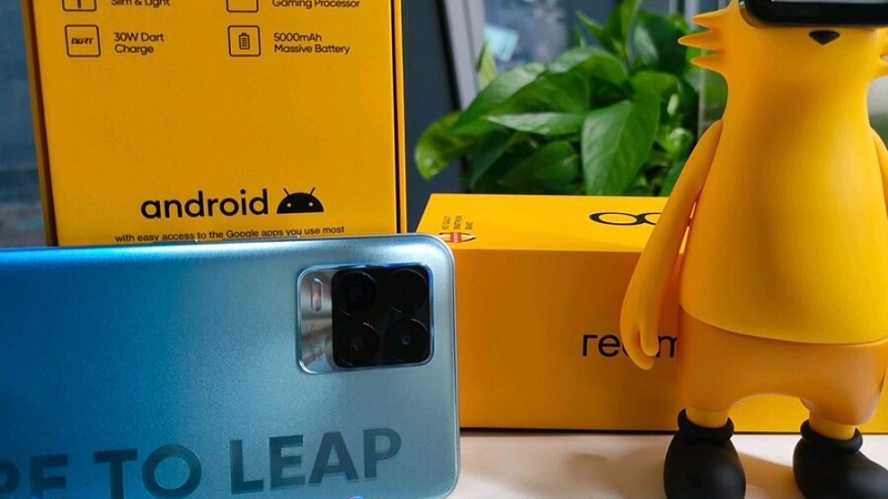 Realme 8 lộ ảnh thực tế kèm hộp đựng Realme 8 lộ ảnh thực tế kèm hộp đựng