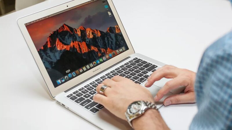 Gợi ý cho bạn 5 mẫu Laptop đẹp ngất ngây tại Thế Giới Di Động làm quà tặng để ghi điểm trong lòng các nàng trong dịp 08/03