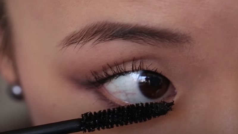 Cách sử dụng mascara