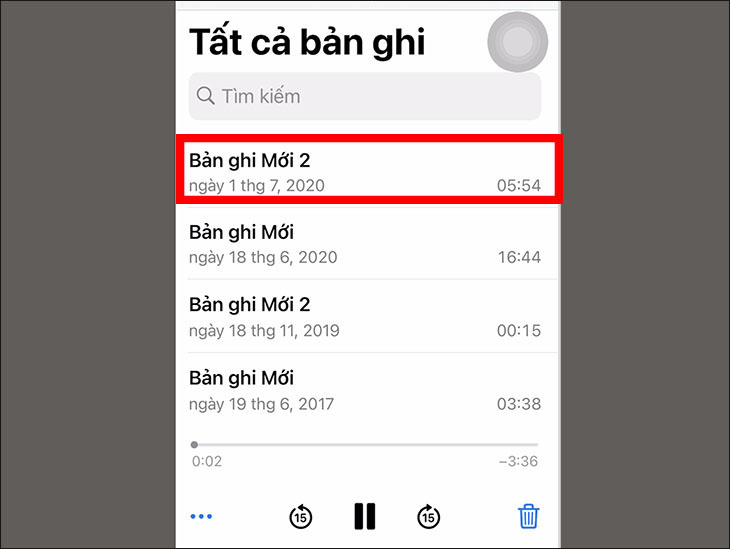 Cách gửi file ghi âm qua Messenger trên điện thoại Android và iPhone > chọn bản file ghi âm bạn muốn gửi