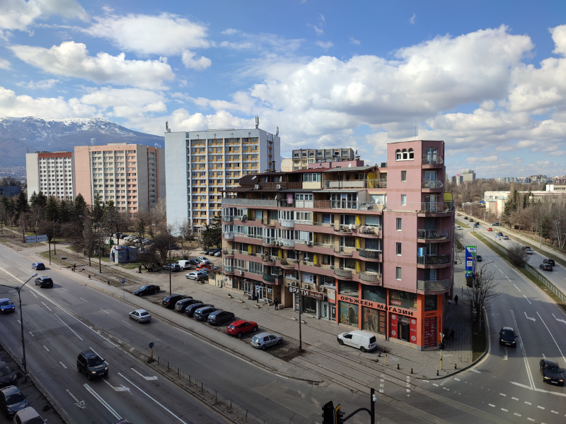 Ảnh chụp tự động trong điều kiện đủ sáng trên Xiaomi Redmi Note 10 Pro. (Nguồn: GSMArena).