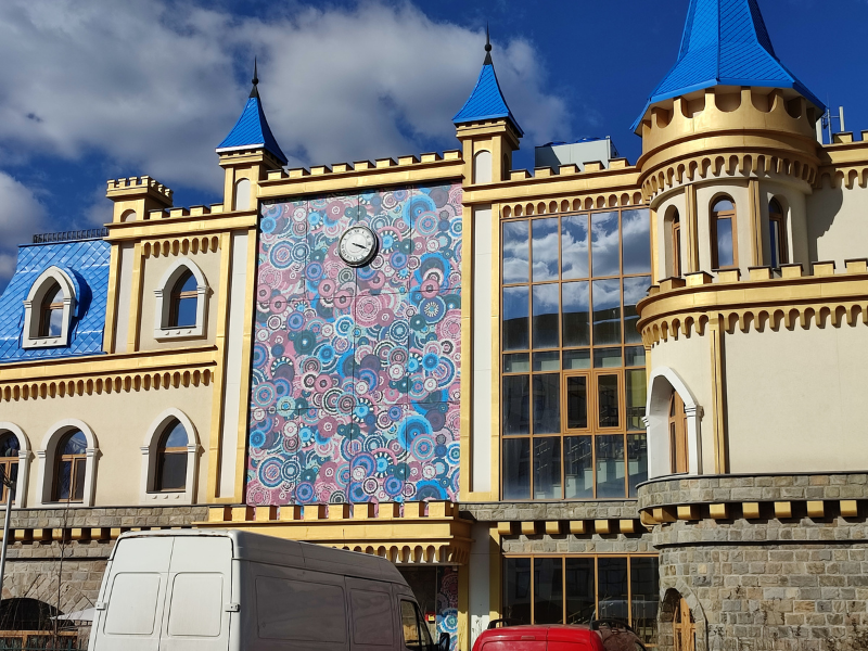 Ảnh chụp zoom 2x trong điều kiện đủ sáng trên Redmi Note 10 Pro. (Nguồn: GSMArena).