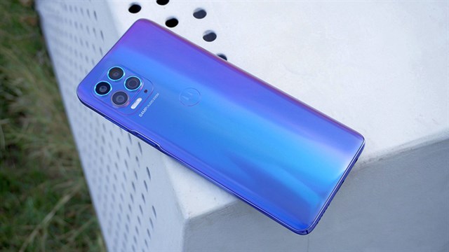 Đánh giá chi tiết Motorola Edge S: Hiệu năng mạnh mẽ, pin siêu khỏe
