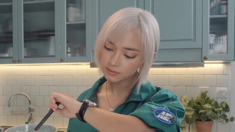 Châu Bùi tiết lộ vì sao một fashionista cần một chiếc đồng hồ phù hợp