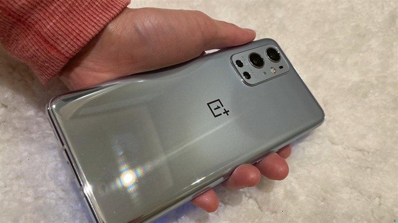 Người dùng yên tâm đi, OnePlus 9 sắp ra mắt vừa được xác nhận sẽ có bộ sạc đi kèm bên trong hộp đựng Người dùng yên tâm đi, OnePlus 9 sắp ra mắt vừa được xác nhận sẽ có bộ sạc đi kèm bên trong hộp đựng