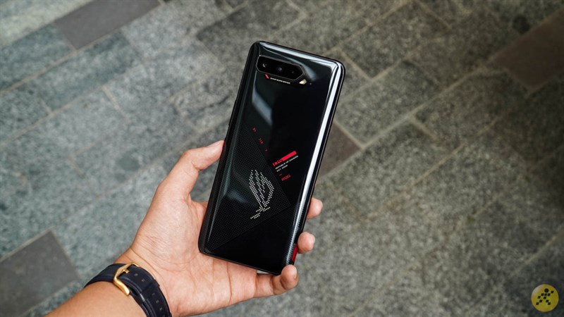 Mặt lưng của ROG Phone 5 Mặt lưng của ROG Phone 5
