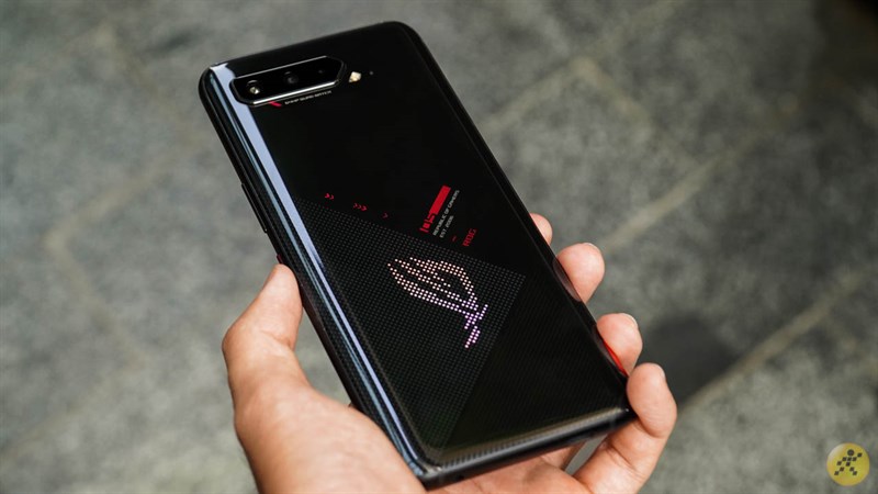 ASUS ROG Phone 5 hứa hẹn sẽ mang lại trải nghiệm chơi game vô cùng ấn tượng ASUS ROG Phone 5 hứa hẹn sẽ mang lại trải nghiệm chơi game vô cùng ấn tượng