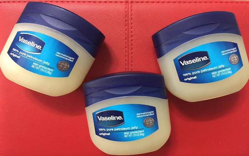 Sử dụng vaseline