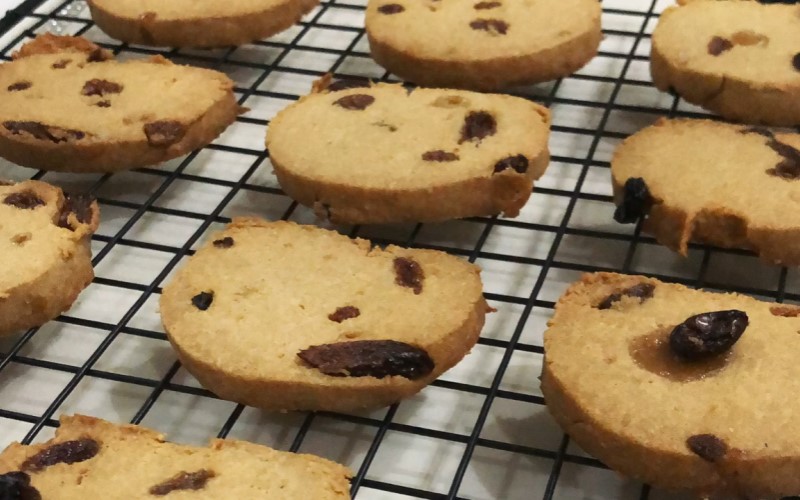 Whole grain oatmeal cookies