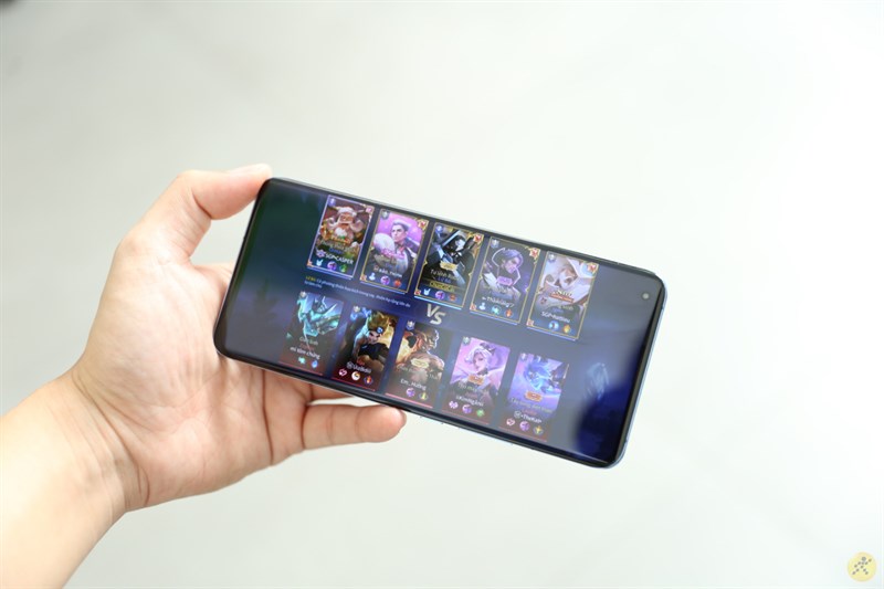 Xiaomi Mi 11 5G nóng lên rất nhanh khi sử dụng