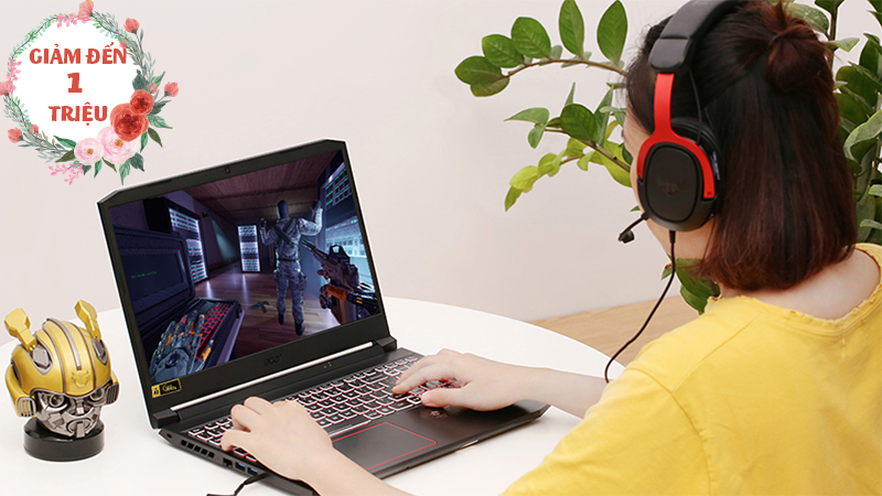 5 laptop chỉ bán online giảm mạnh tới cả triệu, chọn mẫu nào hợp lý? 5 laptop chỉ bán online giảm mạnh tới cả triệu, chọn mẫu nào hợp lý?