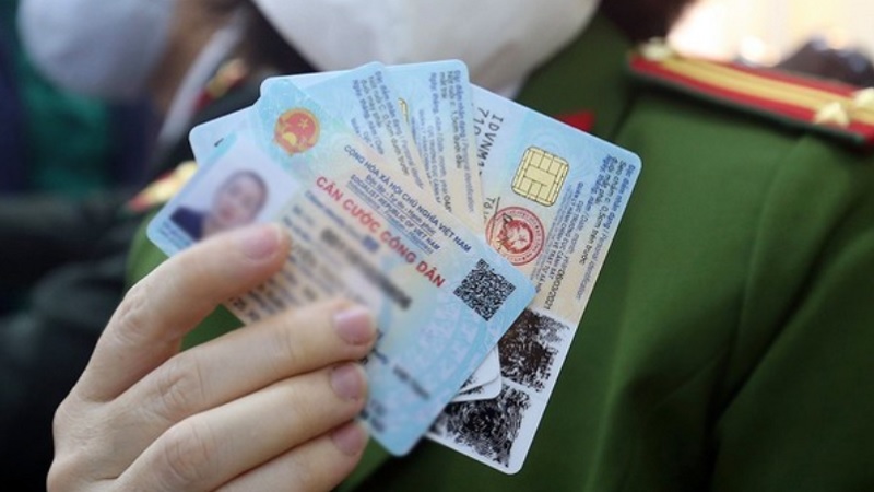 Dựa vào 12 số trên CCCD sẽ biết được nơi đăng ký, giới tính,... Dựa vào 12 số trên CCCD sẽ biết được nơi đăng ký, giới tính,...