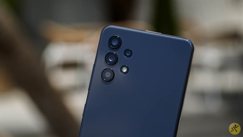 Cụm camera trần trên Samsung Galaxy A32 ghi điểm bởi sự độc đáo!