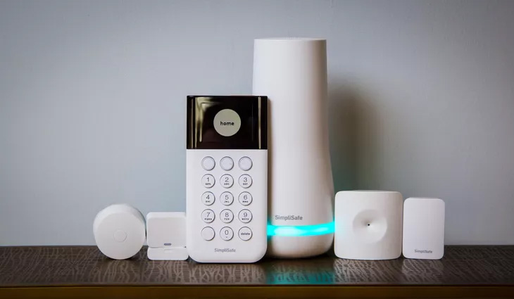 Điểm danh 10 thiết bị dành cho nhà thông minh tốt, đáng mua nhất 2021 > SimpliSafe