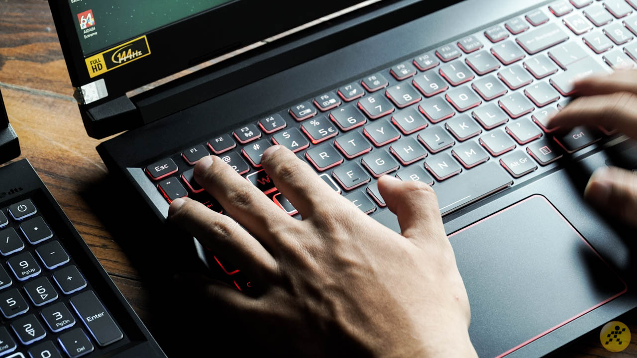 Trải nghiệm sử dụng bàn phím của bộ đôi Acer Nitro AN515 rất tốt