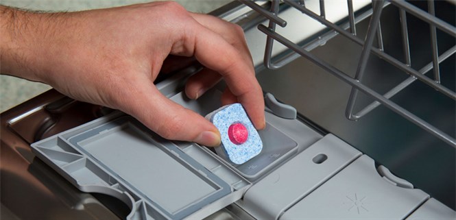 Viên rửa bát là gì? Ưu điểm và cách sử dụng hiệu quả giúp chén bát sạch bóng