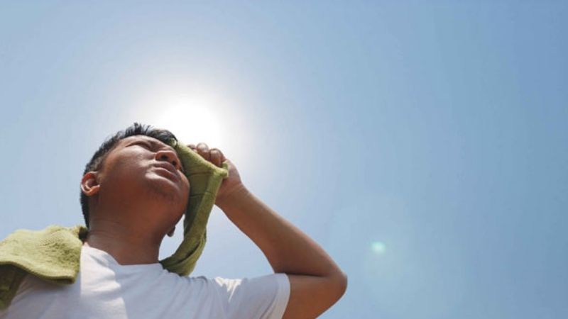 Nắng nóng có thể khiến cơ thể mất nước